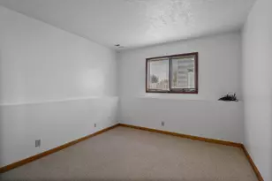 429-431 Woodlawn Ave, Chesterton, IN 46304 - Photo 16