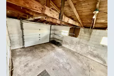 203 E Maple, Medaryville, IN 47957 - Photo 8