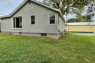 203 E Maple, Medaryville, IN 47957 - Photo 14