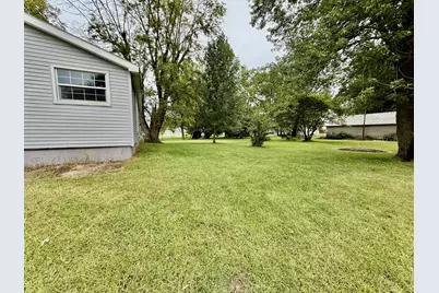 203 E Maple, Medaryville, IN 47957 - Photo 10