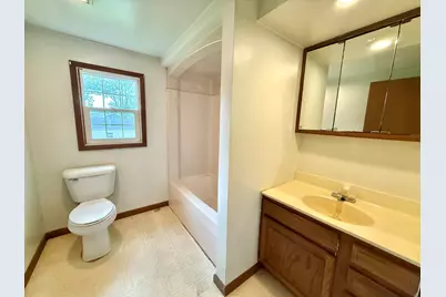 203 E Maple, Medaryville, IN 47957 - Photo 6