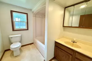 203 E Maple, Medaryville, IN 47957 - Photo 6