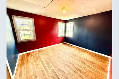 203 E Maple, Medaryville, IN 47957 - Photo 4