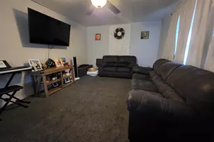 407 Prospect St, East Chicago, IN 46312 - Photo 2