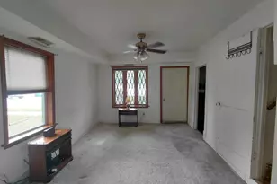 219 S Broad St, Griffith, IN 46319 - Photo 4