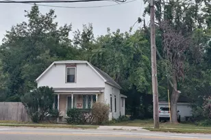 219 S Broad St, Griffith, IN 46319 - Photo 1