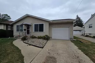 1125 170th St, Hammond, IN 46324 - Photo 2