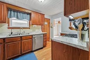 231 N Fremont St, Lowell, IN 46356 - Photo 4