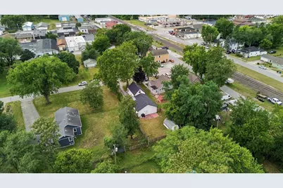 809 Azalea Street SE, Demotte, IN 46310 - Photo 56