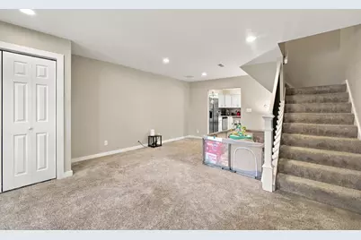 809 Azalea Street SE, Demotte, IN 46310 - Photo 8