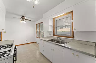 346 N Harvey St, Griffith, IN 46319 - Photo 10