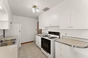 346 N Harvey St, Griffith, IN 46319 - Photo 8