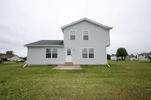 568 Fox Burrow Ct, Valparaiso, IN 46385 - Photo 12