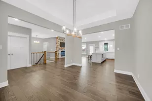 2502 Stirling Dr, Valparaiso, IN 46383 - Photo 16