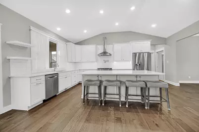 2502 Stirling Drive, Valparaiso, IN 46383 - Photo 8
