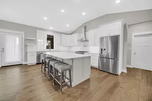 2502 Stirling Dr, Valparaiso, IN 46383 - Photo 6