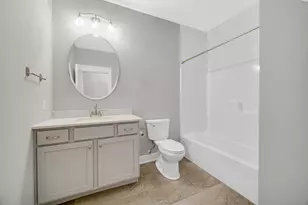 2502 Stirling Dr, Valparaiso, IN 46383 - Photo 36