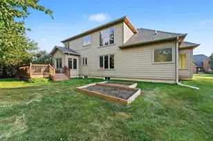 10739 Erie Dr, Crown Point, IN 46307 - Photo 22