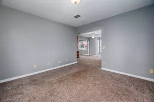501 N Newton St, Goodland, IN 47948 - Photo 12
