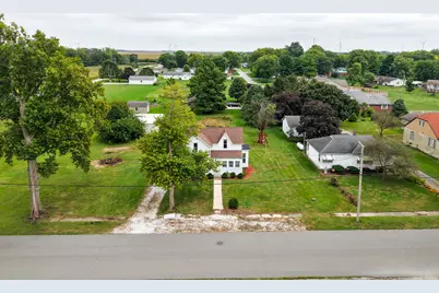 501 N Newton Street, Goodland, IN 47948 - Photo 2
