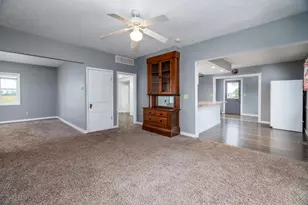 501 N Newton St, Goodland, IN 47948 - Photo 14