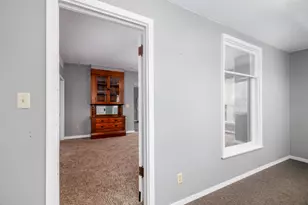 501 N Newton St, Goodland, IN 47948 - Photo 10