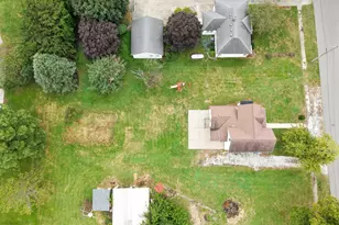 501 N Newton St, Goodland, IN 47948 - Photo 8