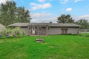 8868 Luann Dr E, Demotte, IN 46310 - Photo 18