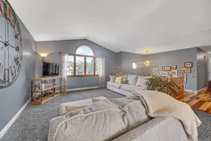 1509 Mockingbird Dr, Crown Point, IN 46307 - Photo 4