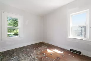 267 173rd St, Hammond, IN 46324 - Photo 8