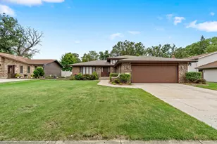 506 Heather Ln, Dyer, IN 46311 - Photo 6