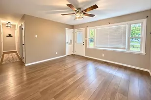 1514 E 33rd Ave, Hobart, IN 46342 - Photo 4