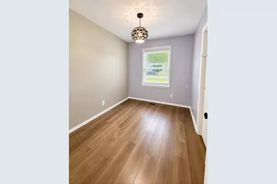 1514 E 33rd Avenue, Hobart, IN 46342 - Photo 10