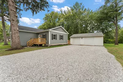 305 N Illinois Street, Wanatah, IN 46390 - Photo 2