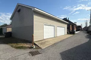 1413 John St, Whiting, IN 46394 - Photo 20