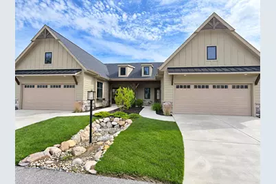 1916 W Woodglen Circle, Valparaiso, IN 46383 - Photo 2
