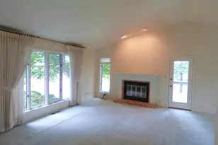353 Devon Rd, Valparaiso, IN 46385 - Photo 10