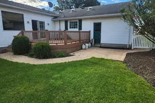 726 E Thompson St, Rensselaer, IN 47978 - Photo 2