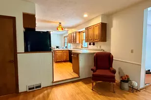 3668 S Wayne Dr, La Porte, IN 46350 - Photo 14