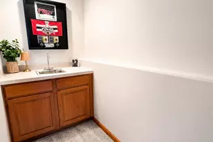 358 Cori Ct, Valparaiso, IN 46383 - Photo 10