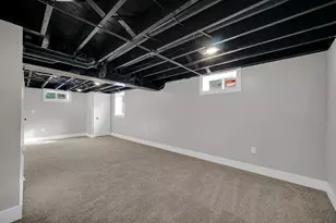5650 Adams Ct, Merrillville, IN 46410 - Photo 16