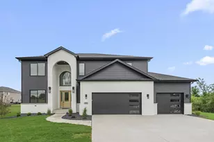7635 Pierce Pl, Merrillville, IN 46410 - Photo 1