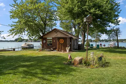 6047 S State Road 10, Knox, IN 46534 - Photo 2