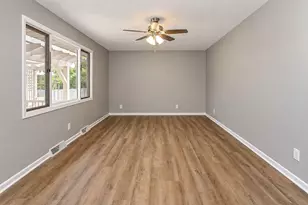 955 W 200 N, La Porte, IN 46350 - Photo 14