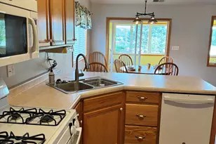 6139 Avocet Cir, Hobart, IN 46342 - Photo 8