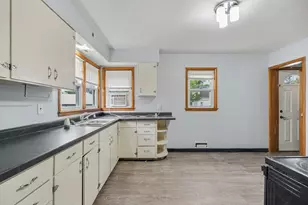 305 Dupage St, Michigan City, IN 46360 - Photo 10