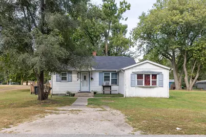 412 N Lincoln Street, Morocco, IN 47963 - Photo 1