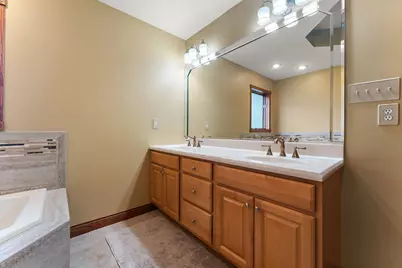 29 Woodruft Drive, Valparaiso, IN 46385 - Photo 20