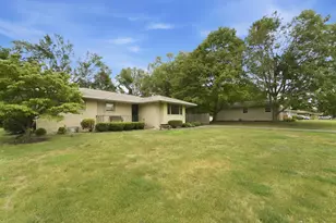2248 W 57th Pl, Merrillville, IN 46410 - Photo 26