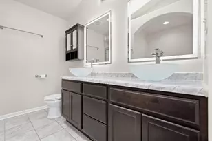 6828 Wallace St, Merrillville, IN 46410 - Photo 16